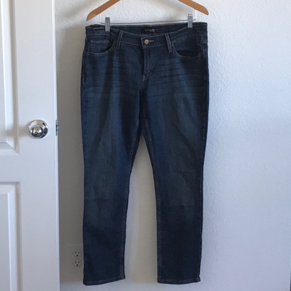 524 levi’s jeans supper low.